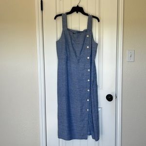 Beautiful blue dress.